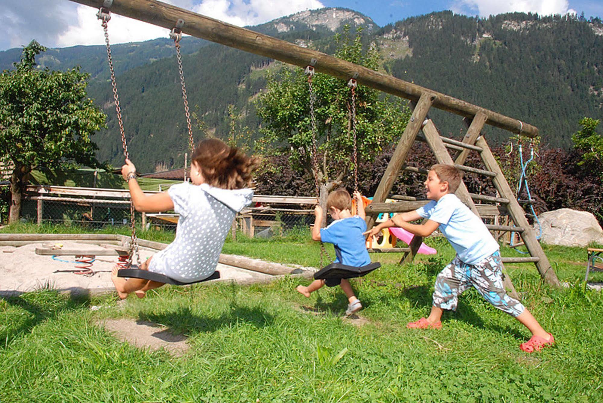 Alpenchalet Brücke Mayrhofen Exterior foto